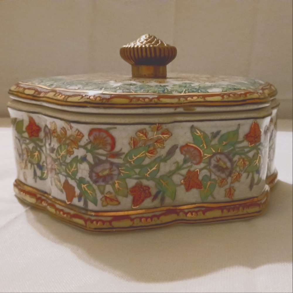 Antique JUWC Trinket Box
